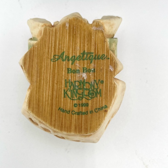 Vintage Angetique “Bon Bon” Ceramic Figurine Trinket Box by Harmony Kingdom - Picture 5 of 6